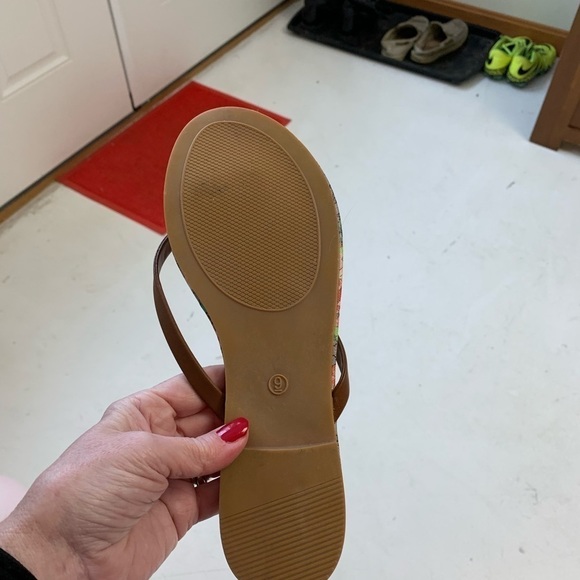 COPY - GD brand flip flop sandals size 9 - Picture 6 of 7